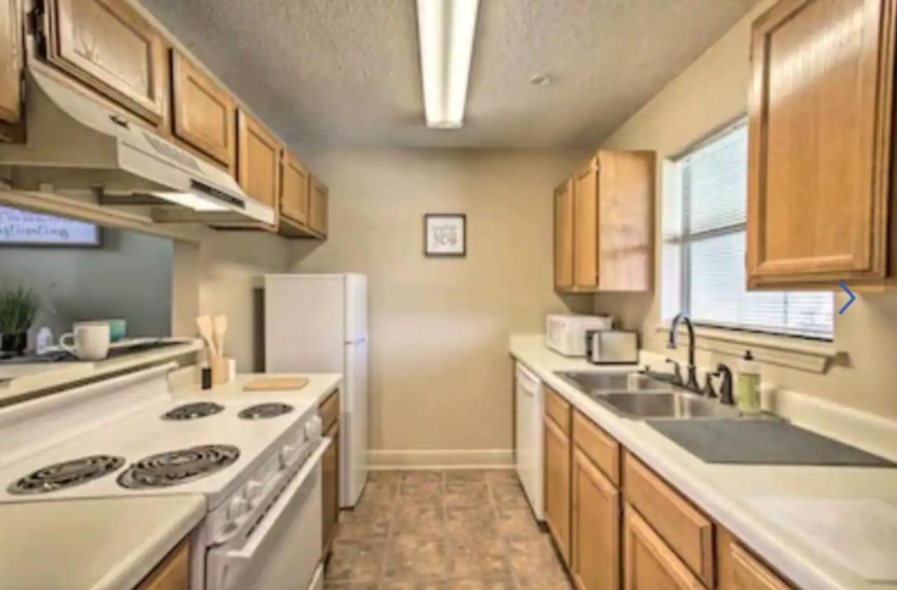 New! Lsu Baton Rouge Contemporary 3 Bedroom Suite Condo Buitenkant foto